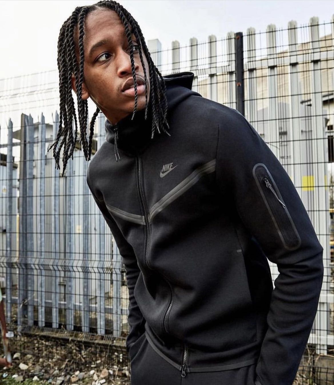 Tech Fleece Black Tracksuit